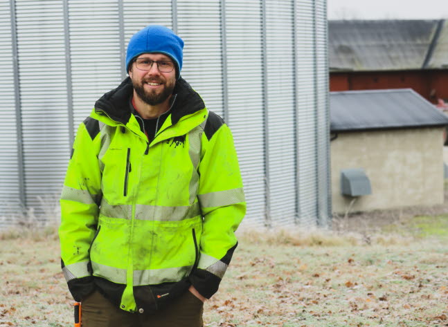 Bild på Mattias Larsson på Abbotnäs säteri.