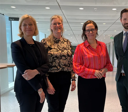 Lena-Liisa Tengblad, vd Gröna arbetsgivare, Emma Terander, chef arbetsmarknad Gröna arbetsgivare, Maria Malmer Stenergard, migrationsminister, och Olle Nykvist, opinionsbildare Gröna arbetsgivare.